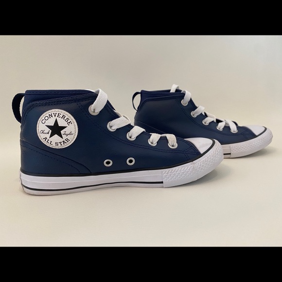 Boys Leather Converse Size 3 - Picture 1 of 3